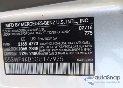 2016 Mercedes-Benz C 300 Sport 4Matic z USA, uszkodzony, nr VIN 55SWF4KB5GU177975